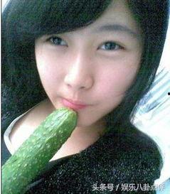 女生说在吃瓜